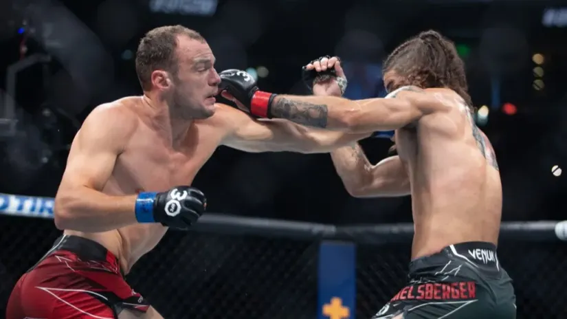 UŽIVO - UFC BEOGRAD: Sjajni Bora Nikolić preživeo, pa preokrenuo borbu