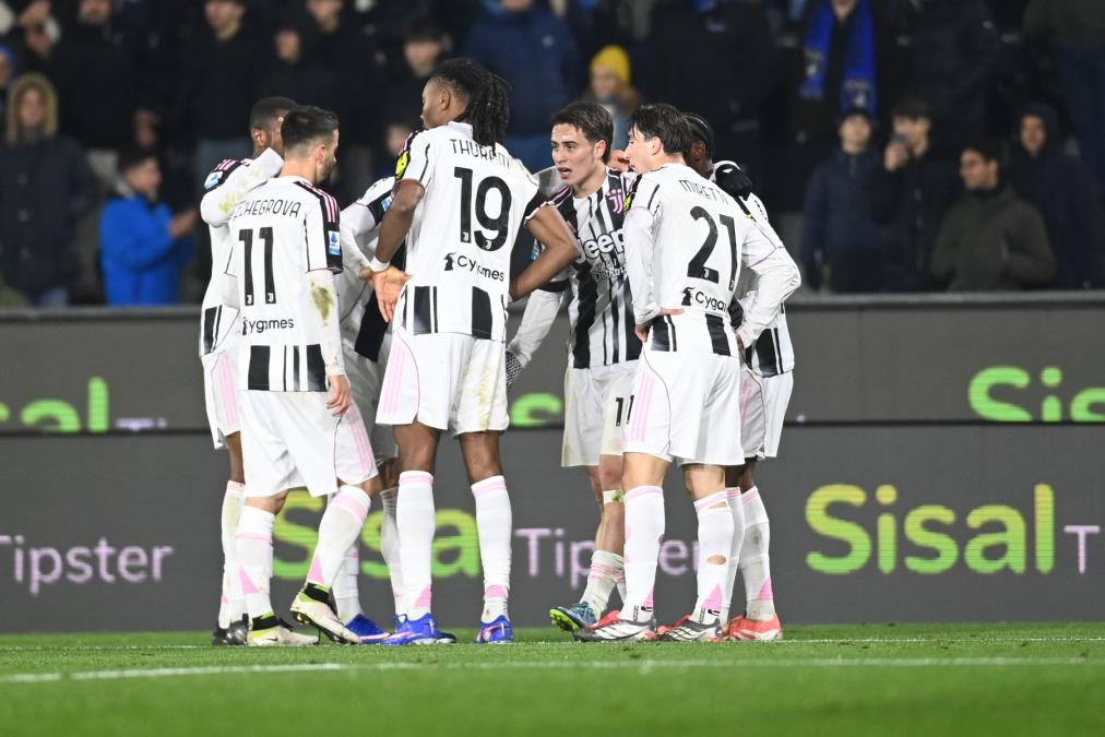POTPUNI HAOS U JUVENTUSU NAKON ODLASKA VLAHOVIĆA! Spaleti pred otkazom, fudbaleri "zaključani" u karantin - uprava im JAVNO ZAPRETILA!