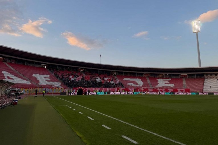 Neočekivani odlazak sa Marakane: Trener napustio Crvenu zvezdu (FOTO)