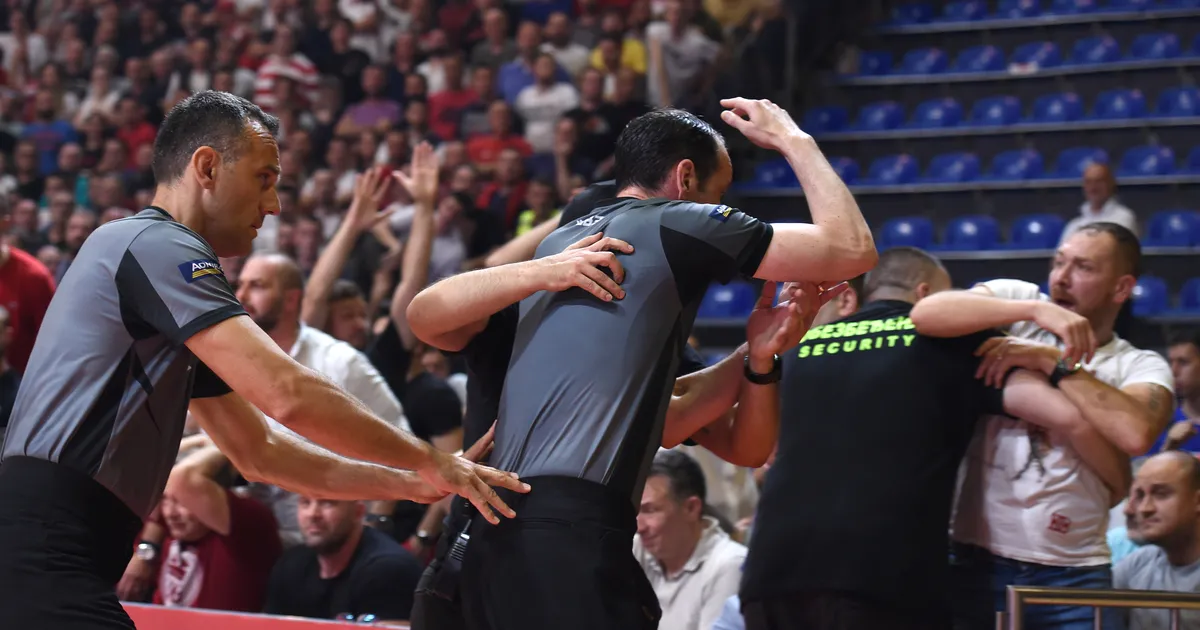 Crnogorac sudi Partizanu protiv Reala u Madridu: Bežao sa terena od navijača na večitom derbiju!