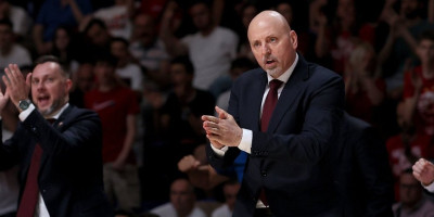 Saša Obradović ne zna šta je poraz! Hapoel Jerusalim gazi gde stigne (VIDEO)