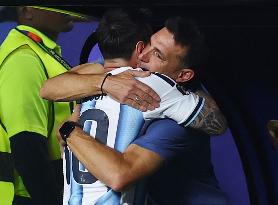 IZNENAĐENJE NA MUNDIJALU! Selektor Argentine usred turnira dogovorio ugovor! Evo gde će raditi nakon SP