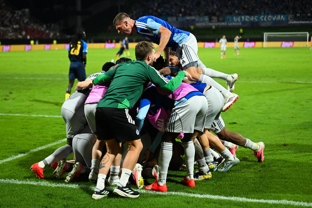 SLOVENCI U SUZAMA: Slovan iz Bratislave posle produžetaka pobedio Celje za plasman u Ligu šampiona