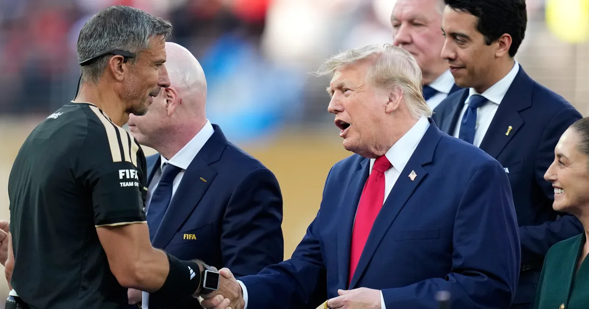 Slavko Vinčić prišao Donaldu Trampu posle utakmice, usledio je momenat koji će večno pamtiti