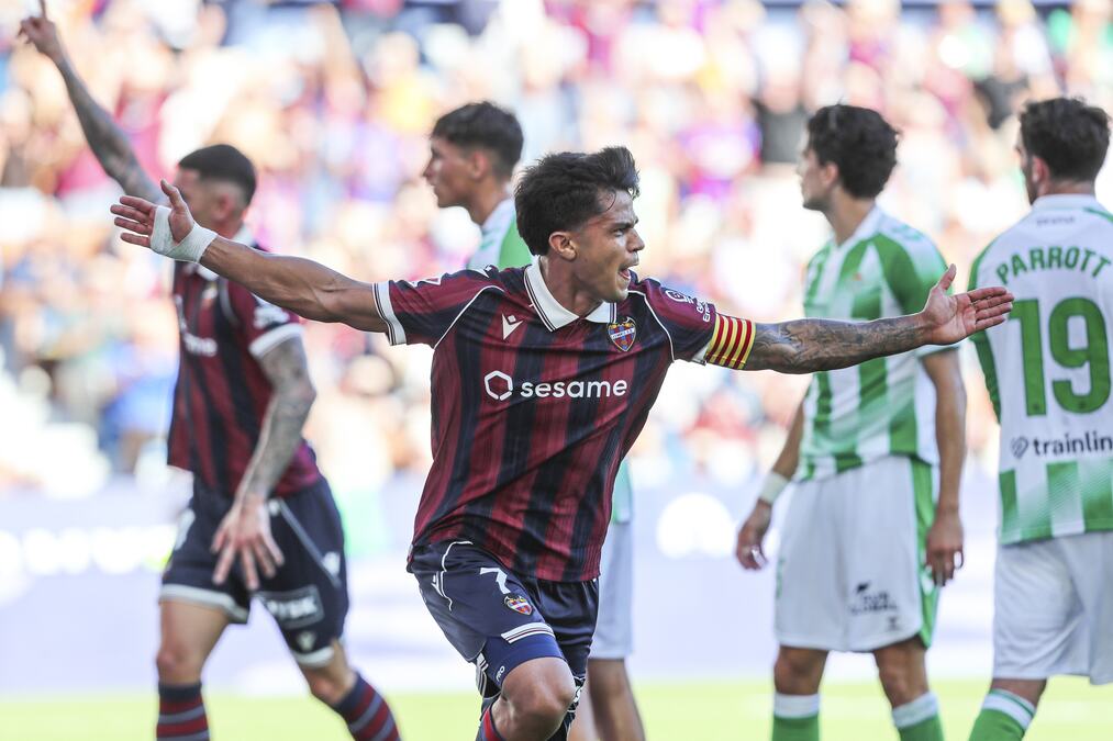 SEDAM GOLOVA I TOTALNI HAOS: Levante razbio Betis u goleadi za pamćenje