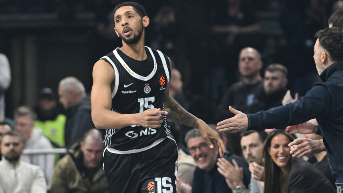 Preko noći napustio Partizan, sada menja najboljeg u Evropi: Kako je Kameron Pejn završio u Efesu?