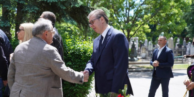 Poslednji pozdrav legendarnom Cveletu: Legende ispraćaju Vladimira Cvetkovića na večni počinak