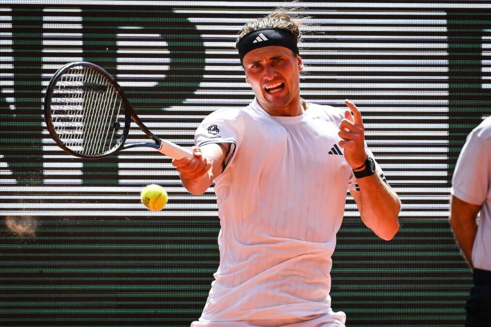 ZVEREV GRABI KA MEČU SA ĐOKOVIĆEM: Nemac sigurno do trećeg kola Rolan Garosa