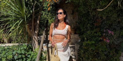 Ana Ivanović se skinula u mrežasti komplet: Jedva čeka leto, a od ovih fotki zastaje dah