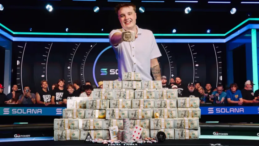 Poker ima novog svetskog šampiona, a on sa 22 godine 10.000.000 dolara