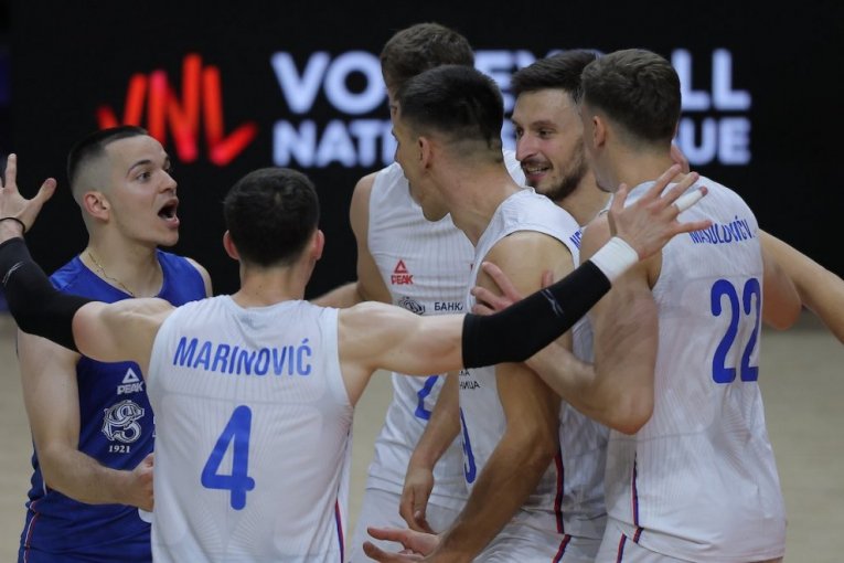 SRBIJA JURI NOVU MEDALJU: Evo ko čeka naše odbojkaše na Evropskom prvenstvu!