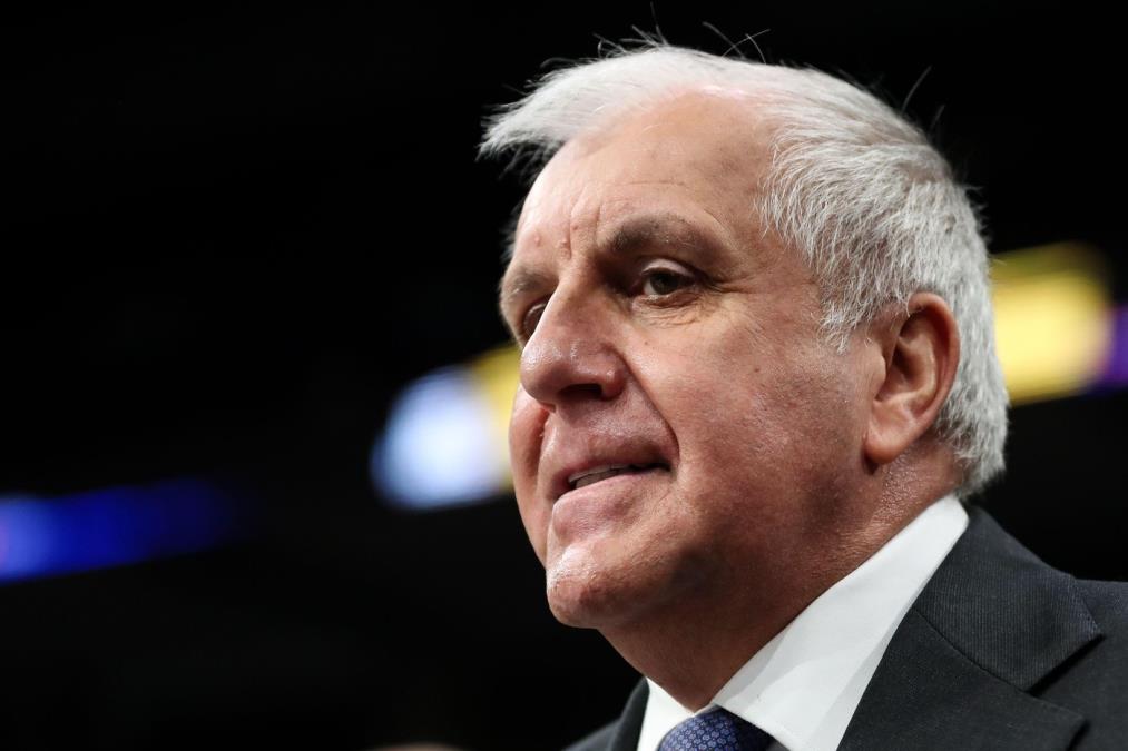 ŽELJKO OBRADOVIĆ NA PROMOCIJI U ATINI: Cela Evropa čeka prve reči Žoca nakon povratka u Panatinaikos posle 14 godina!