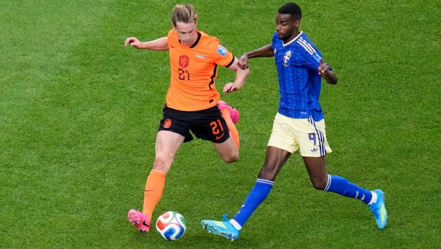 DE JONG ZAGRMEO: Ljudi gledaju fudbal, a ne razumeju ga!