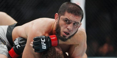 Šok u UFC-u: Mahačev kači rukavice o klin i odlazi u penziju!