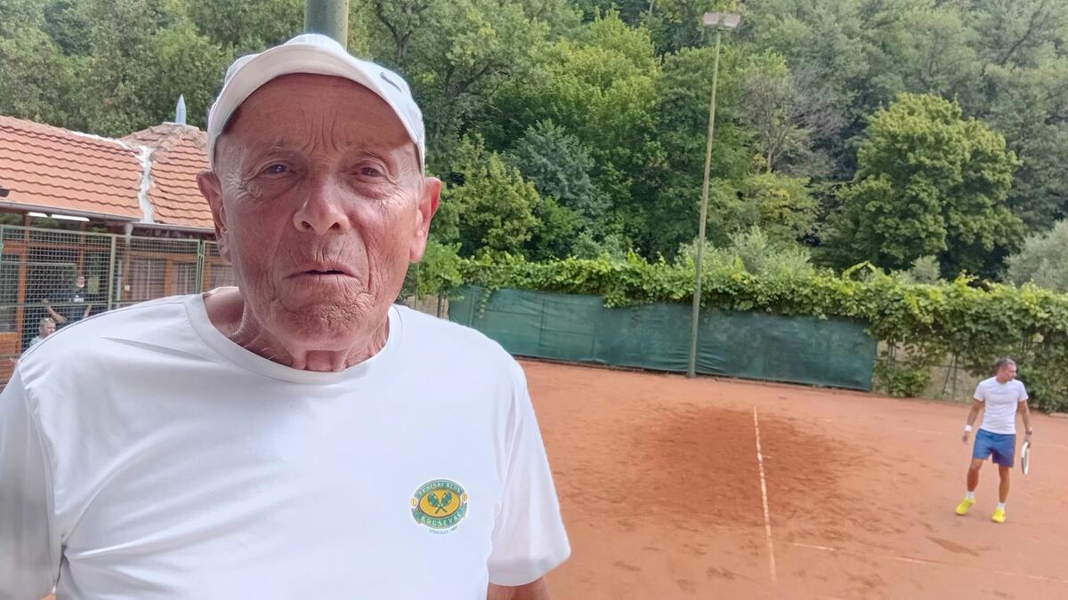 U OSMOJ DECENIJI POČEO TENISKU KARIJERU! Pobedio je momka od 35 godina: Čudesna priča iz Kruševca