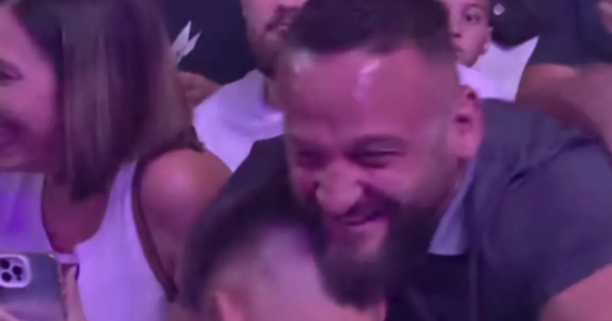 Slo Roki slavio u transu pobedu "srpskog pčelara": Miran Fabjan ludovao u Areni zbog pobede Borislava Nikolića