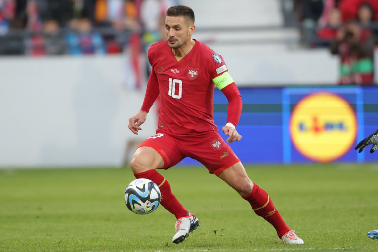 DUŠAN TADIĆ SE VRAĆA?! Da li je Vojvodina ovom slikom najavila "bombu" koju su svi čekali (FOTO)