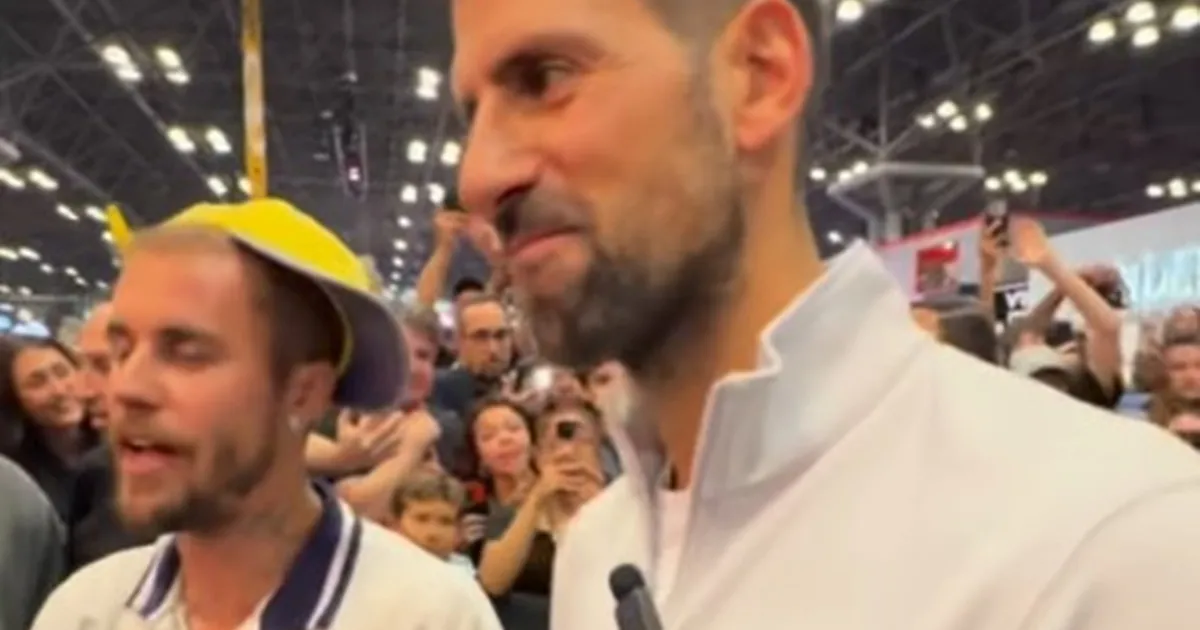 Novak Đoković zaigrao stoni tenis sa Džastinom Biberom, nakon poslednjeg poena pevač mu poslao poruku