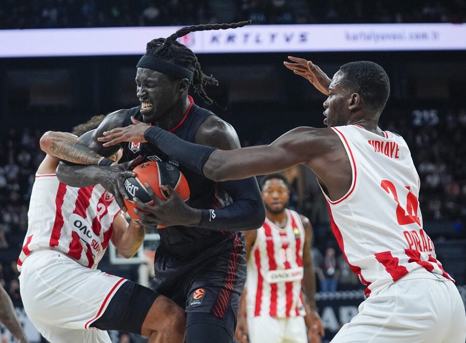 OLIMPIJAKOS SLOMIO BEŠIKTAŠ U ISTANBULU: Grci odneli veliki trijumf u Evroligi