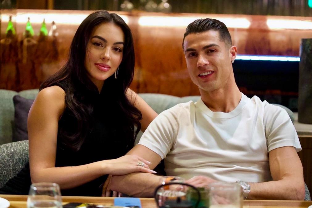 RONALDOVA LISTA GOSTIJU ZAPALILA SVET! Mrze jedan drugog, nisu se sreli godinama, a sada ih je Ronaldo obojicu pozvao na venčanje!