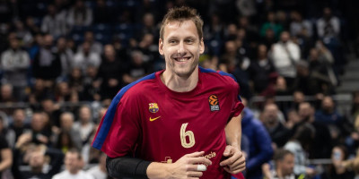 Veseli otišao u penziju u stilu! Srbi pevali, potencijalno pojačanje Zvezde u žiži