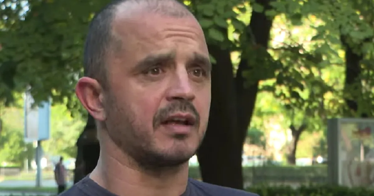Ovo je Čaka, čovek kojem su Grobari i Delije pružili podršku