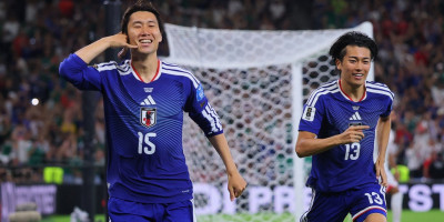 Mundijal, dan 11! Istorijska partija golmana čija žena je Srpkinja, Japan gazi