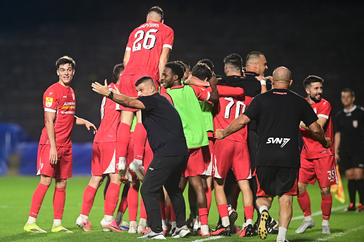 U Kragujevcu počela ''serijska proizvodnja golova'', Zvezda dolazi da testira ''gol-mašinu''