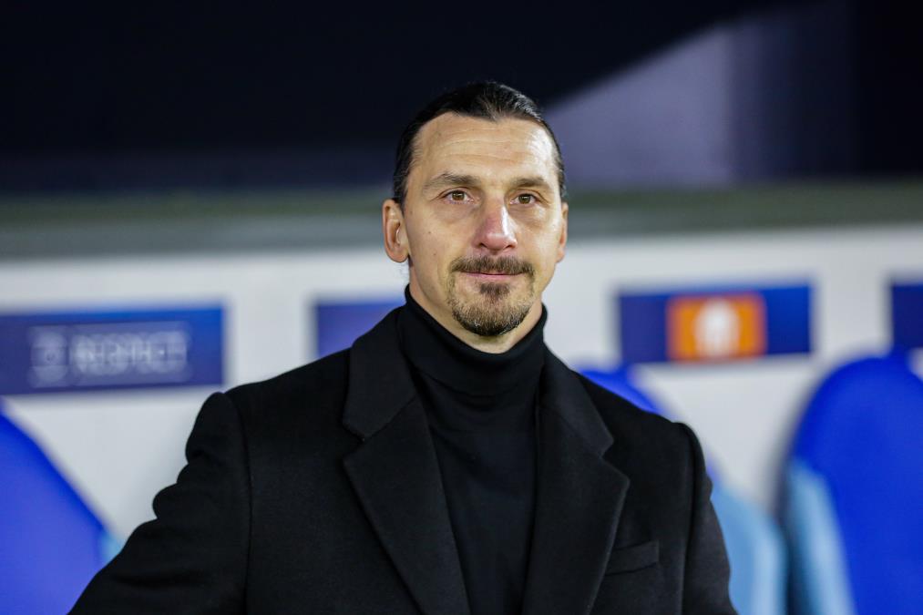 ISPLIVALI SVI DETALJI SUKOBA! ZLATAN SE POSLE ŠEST MESECI VRATIO U MILANO: Sada je poznato zbog čega je oteran, sve je počelo kada se "zakačio" SA OVIM ČOVEKOM!