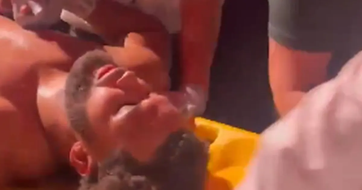 UZNEMIRUJUĆE: Ovako je Itauma izgledao posle Hrgovića, iznet na nosilima, potresne scene se šire mrežama