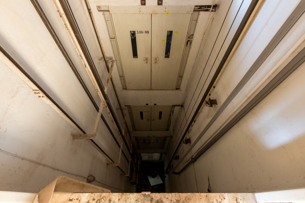 HOROR UOČI UTAKMICE: Lift sa igračima iznenada propao, trener otkrio JEZIVE DETALJE