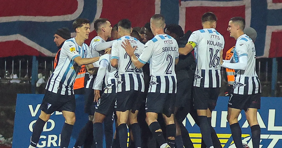 Spektakl u Subotici: Borac vodio 2:0, Spartak preokrenuo, "prštali" crveni kartoni, na kraju bez pobednika
