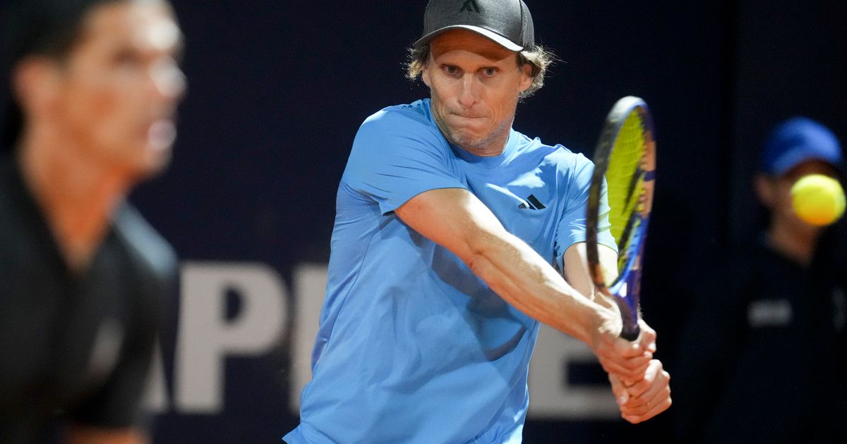 Država protiv njih, otkazan let posle bruke na SP, stiže legenda fubala, s 47 godina igrao profesionalno tenis