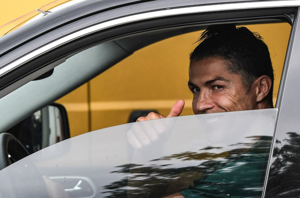 "Moje igračke": Ronaldo pokazao luksuznu garažu FOTO