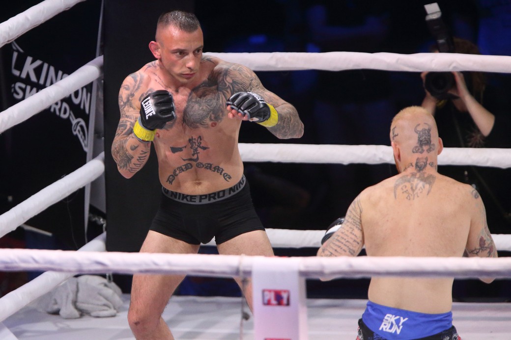 Evo protiv koga Dušan Džakić debituje u profi ringu: Legendu u Ložionici čeka bokser i MMA borac!