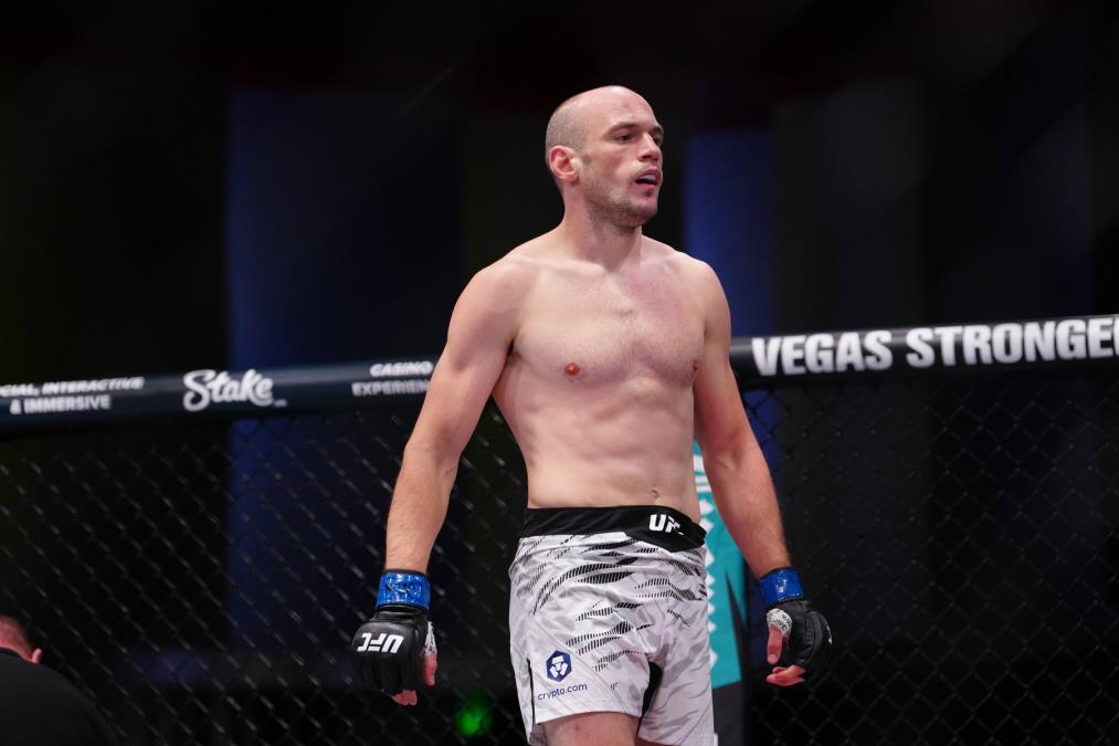 UZMI 26.000 RSD I KLADI SE NA MEČEVE UFC-A BESPLATNO!