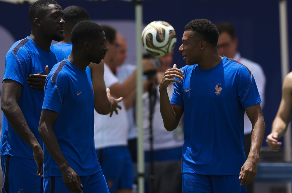 Francuzi u okršaju zbog "Zlatne lopte": Dembele odgovorio Mbapeu VIDEO