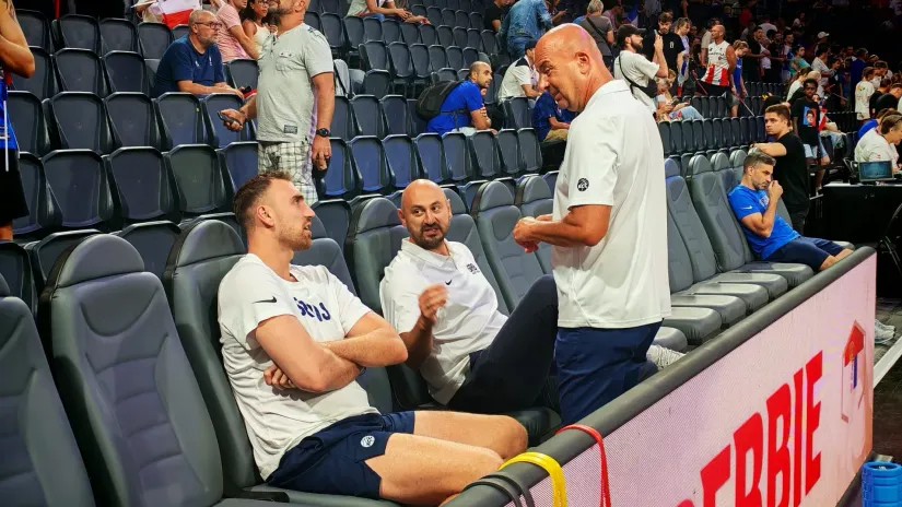 Milutinov odmara u Francuskoj, Momirov i Džepina dobijaju šansu