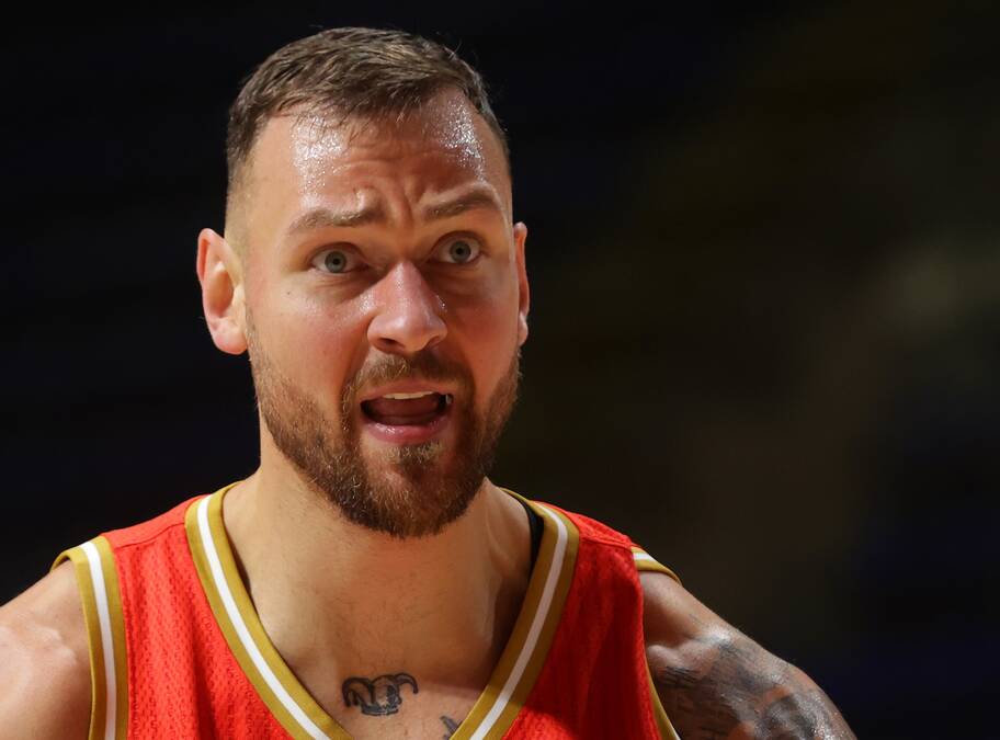 Penzija? Ma kakvi! Donatas Motiejunas sve dogovorio sa crno-belima