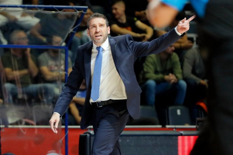KATASTROFA ZA NAVARA: Trener Zvezde na mukama u Beogradu!