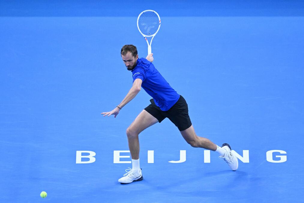 MEDVEDEV SLOMIO CICIPASA! Rus stigao do četvrtfinala