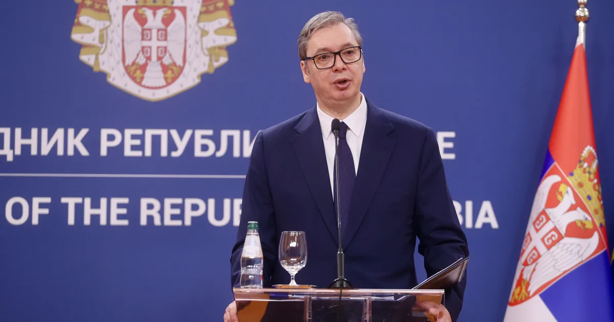 Vučić čestitao kadetima Srbije na srebrnoj medalji: "Srbija je zemlja košarke, a vi ste još jednom pokazali"