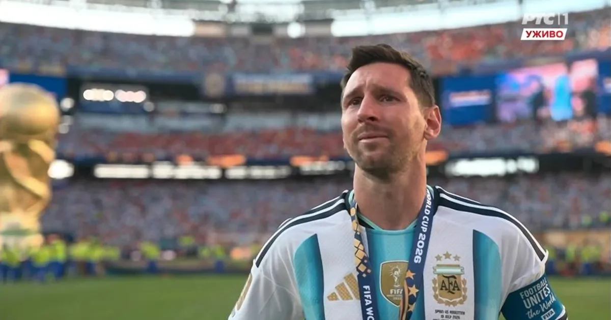 Leo Mesi gledao navijače i plakao posle finala Mundijala, Argentinac utučen zbog poraza, da li je ovo "kraj"?
