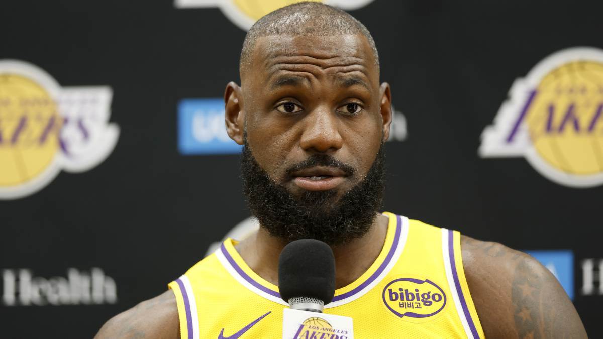 Adam Silver šokirao mnoge: "Čekamo Lebronovu odluku, ne možemo to da završimo pre toga"