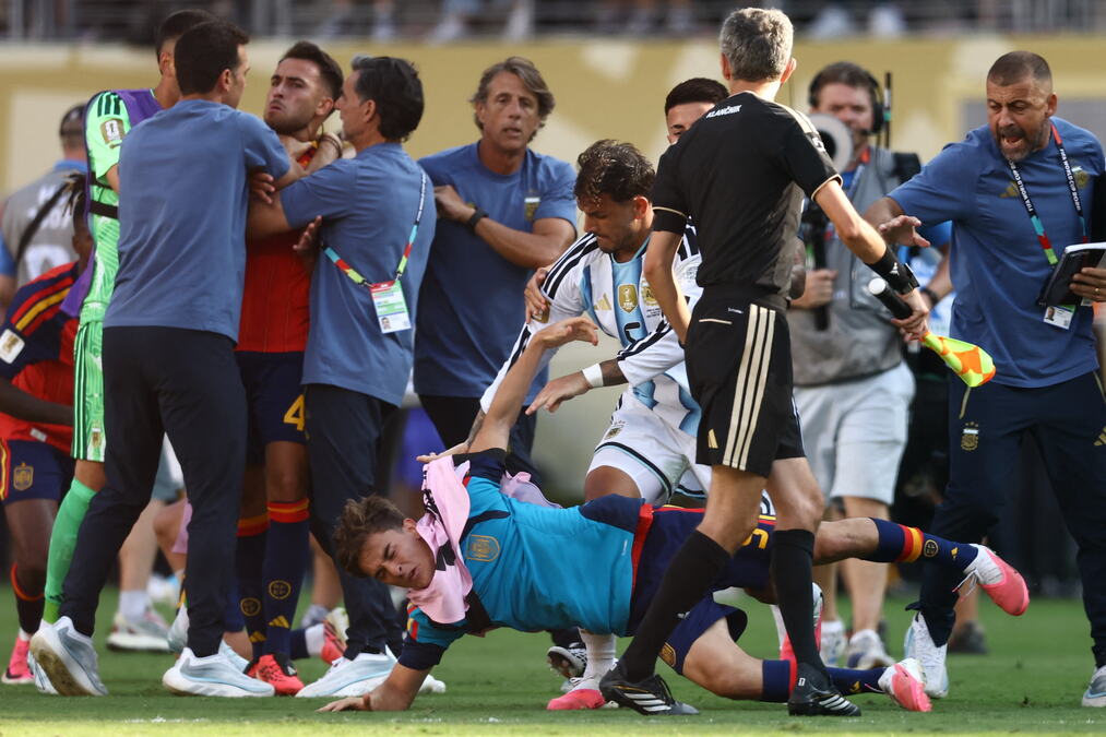 "NEDOPUSTIVO I NEPRIHVATLJIVO!" Danima je ćutao, a sada je selektor Španije brutalno udario na Argentince!