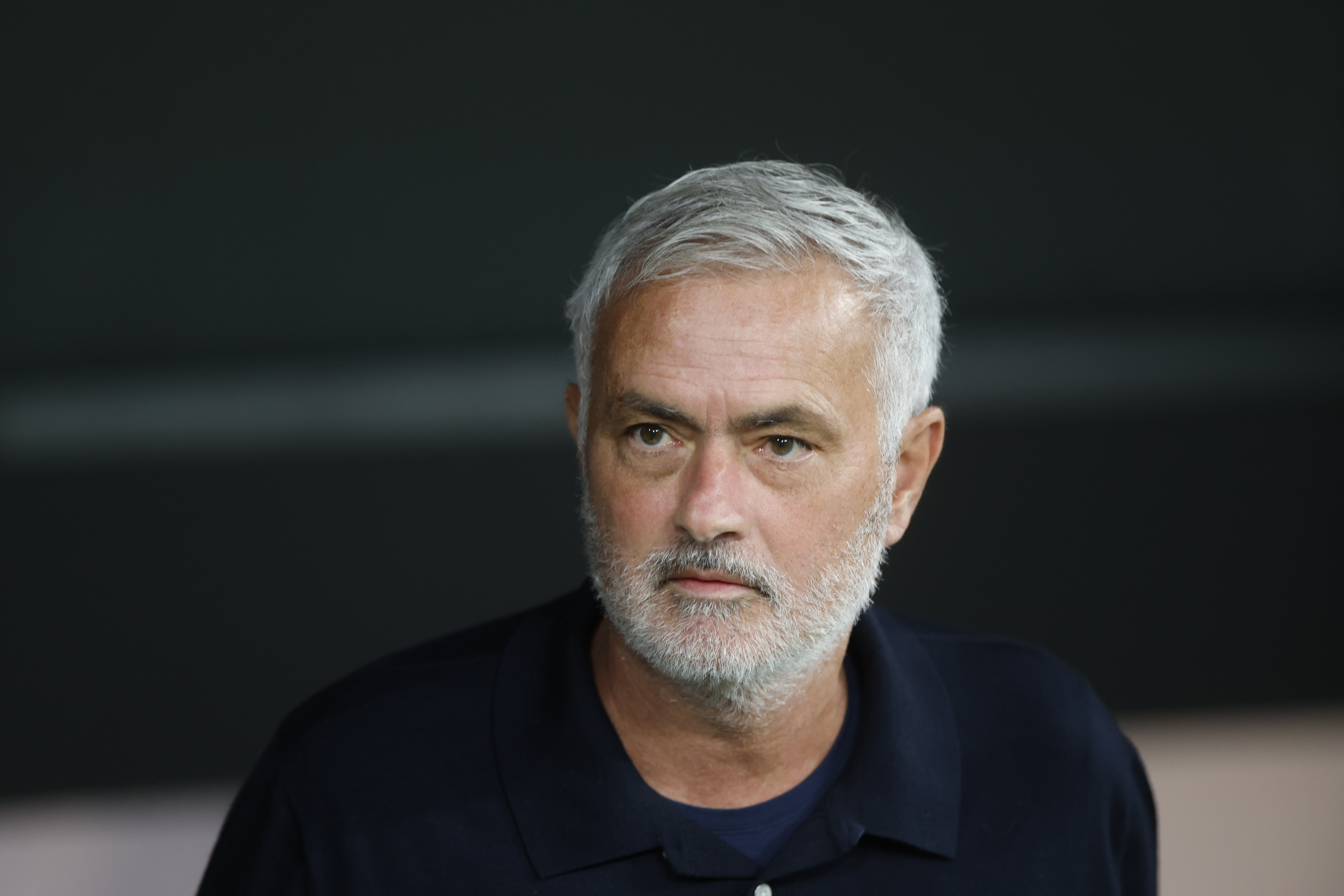 (VIDEO) Nije li ovo licemerno? Murinjo sada ne vidi čist crveni za Real, a šta kaže o Barseloni...