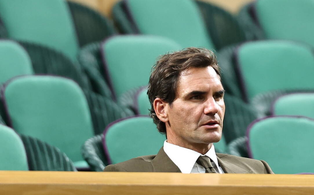 Federer ostao potpuno sam u loži, a onda je morao napolje: Svi na Vimbldonu gledali ovaj prizor