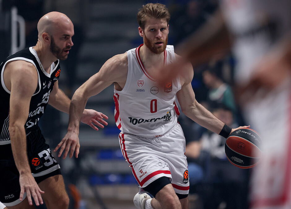 NEZAPAMĆEN SKANDAL TRESE EVROLIGU: Olimpijakos prijavio Dubai zbog ovog igrača...