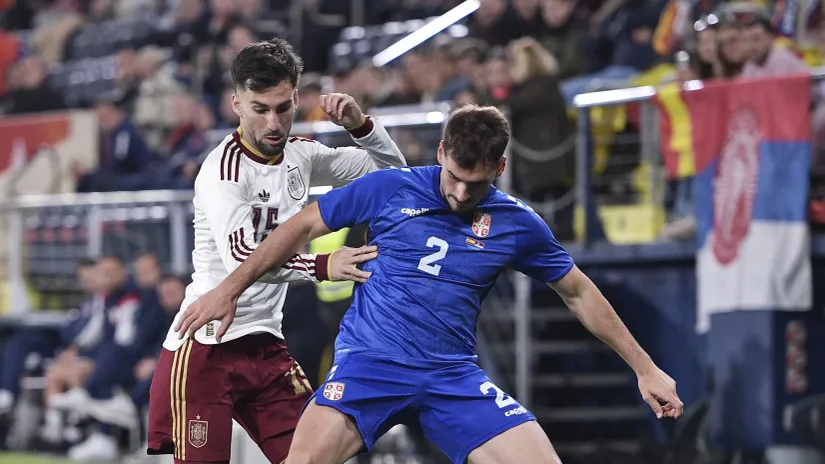 Jevtović čeka Mimovića, Fenerbahče bi da ga menja za štopera