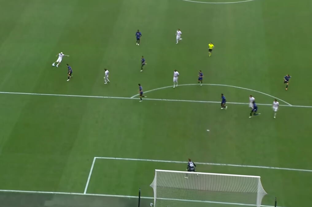 KAKVA RAKETA, PA OVO JE NEREALNO! Pogledajte gol sa druge planeta, ovako nešto se ne viđa često!